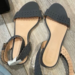 LOFT brand new navy blue sandals size 7.5